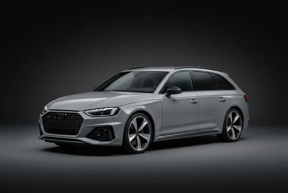 Audi RS 4 Avant — front three quarter