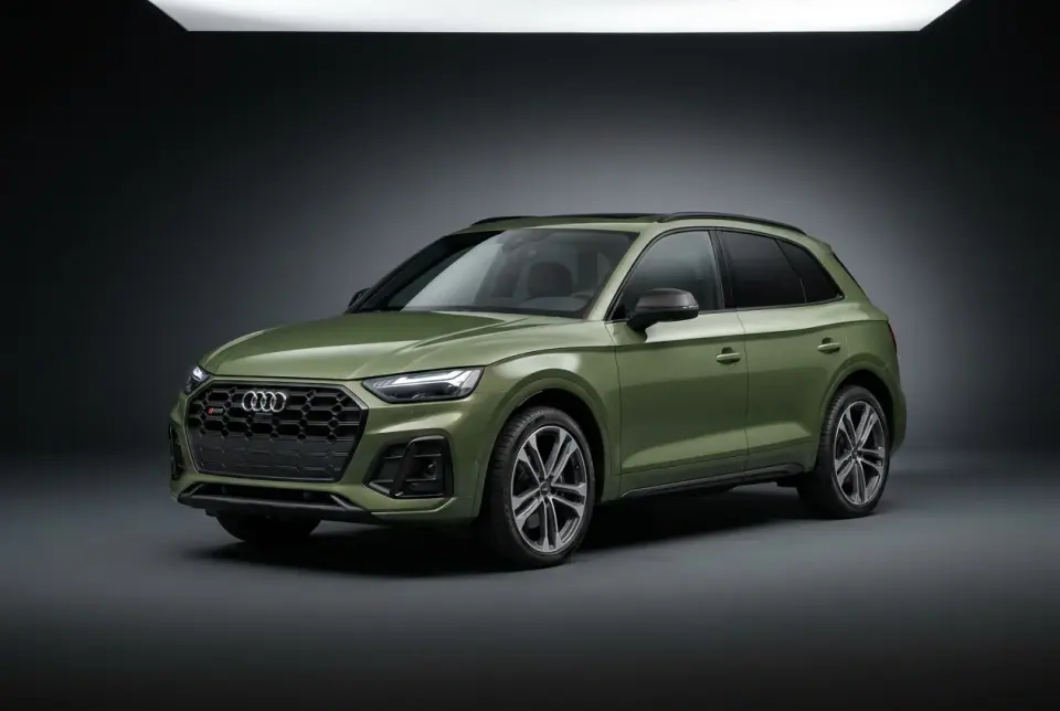 Audi SQ5 — front three quarter