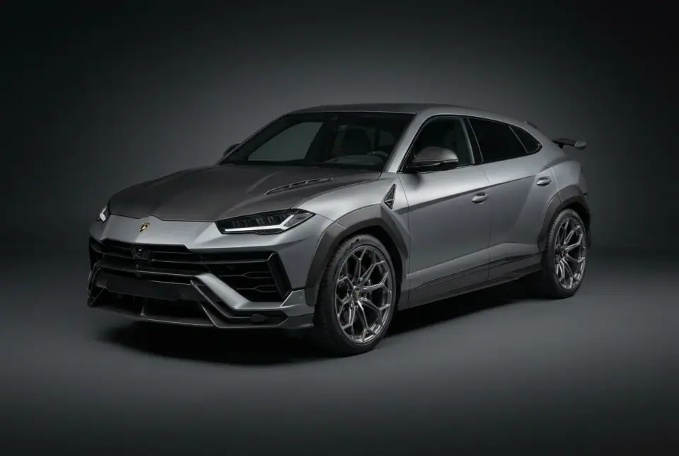 Lamborghini Urus Performante — front three quarter