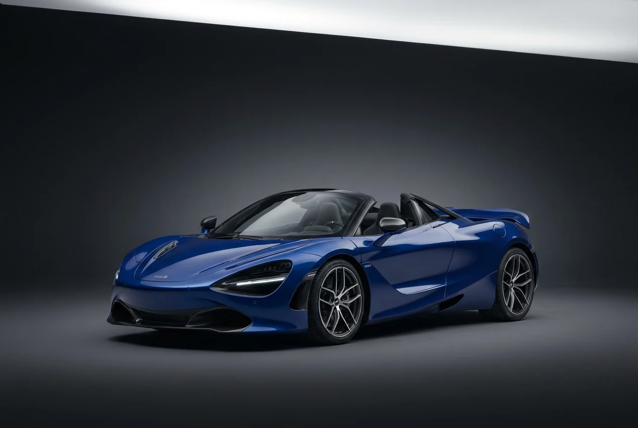 McLaren 750S Spider — front three quarter