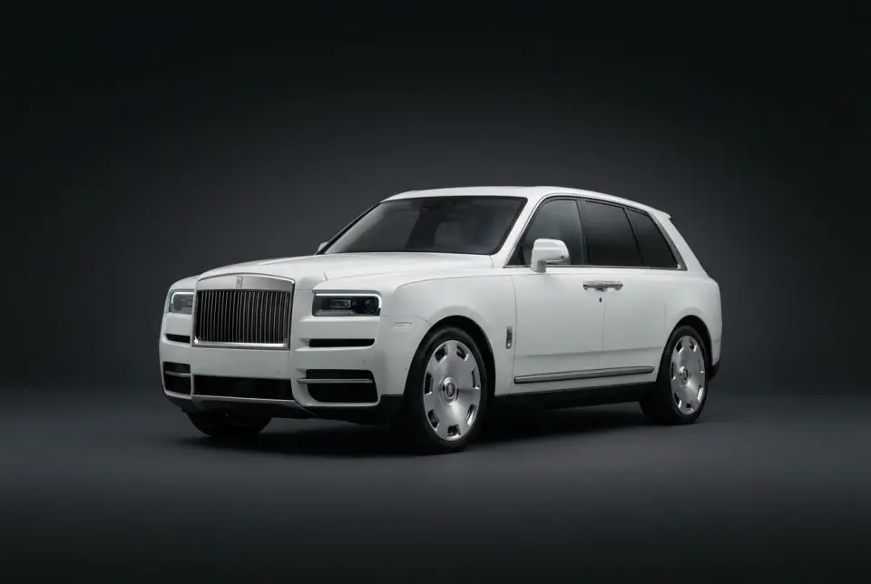 Rolls-Royce Cullinan Series II — front three quarter